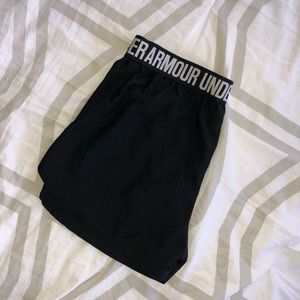 Black Under Armour shorts